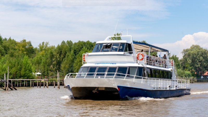 Catamaran - 3 (Horizontal)