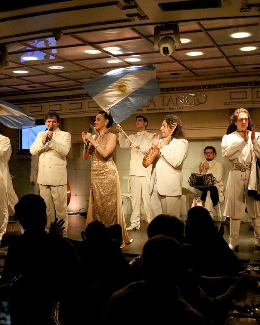 Gala Tango - 5 (Horizontal)