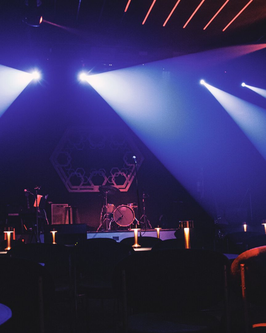 The lift - 13 (Horizontal)