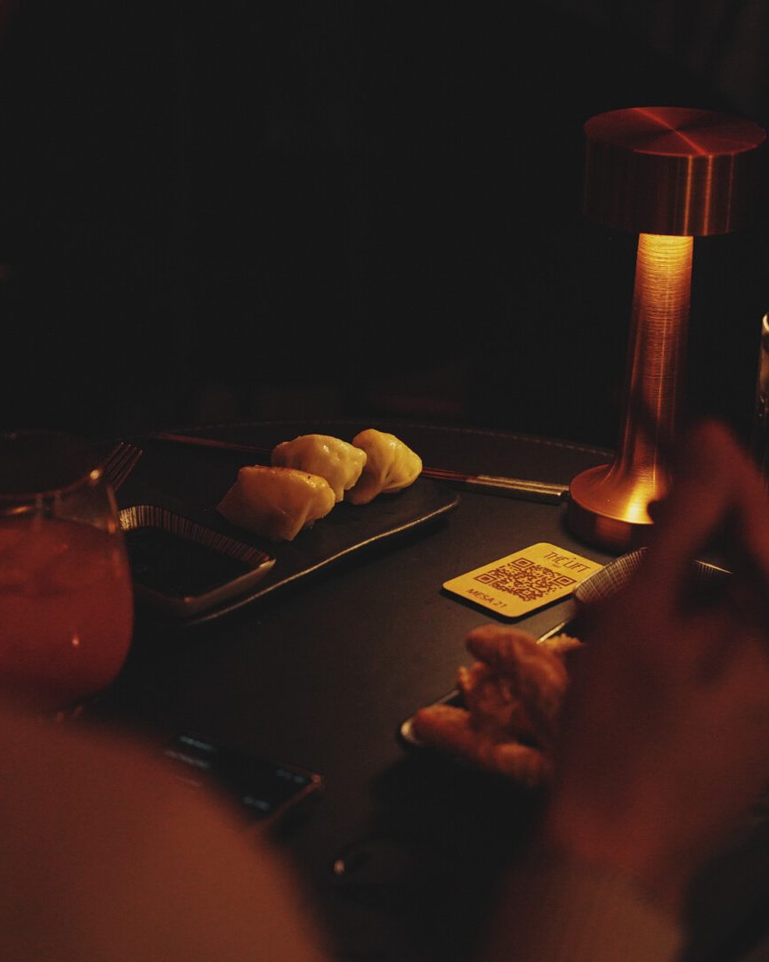 The lift - 3 (Horizontal)