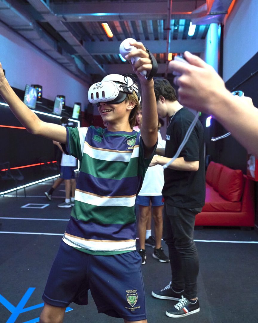 Vr Arena - 2 (Horizontal)