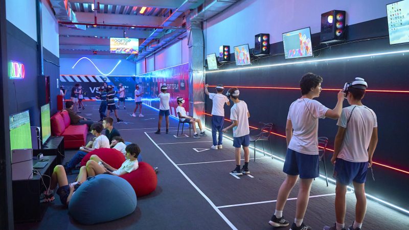 Vr Arena - 4 (Horizontal)