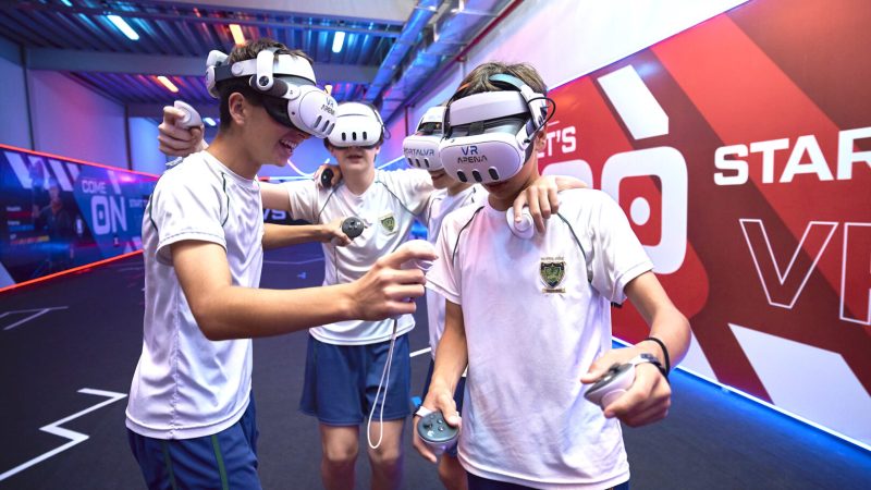 Vr Arena - 6 (Horizontal)