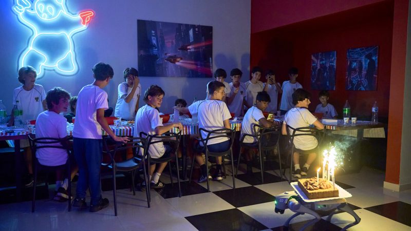 Vr Arena - 8 (Horizontal)